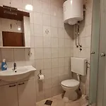 Private And Διαμέρισμα *