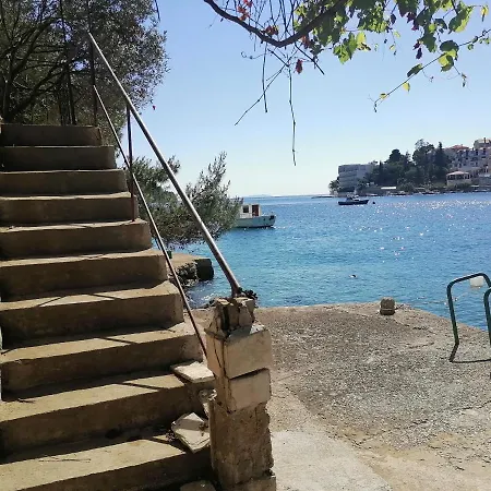 Apartment Private And Brna
