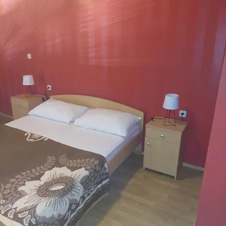 Private And Apartment *
